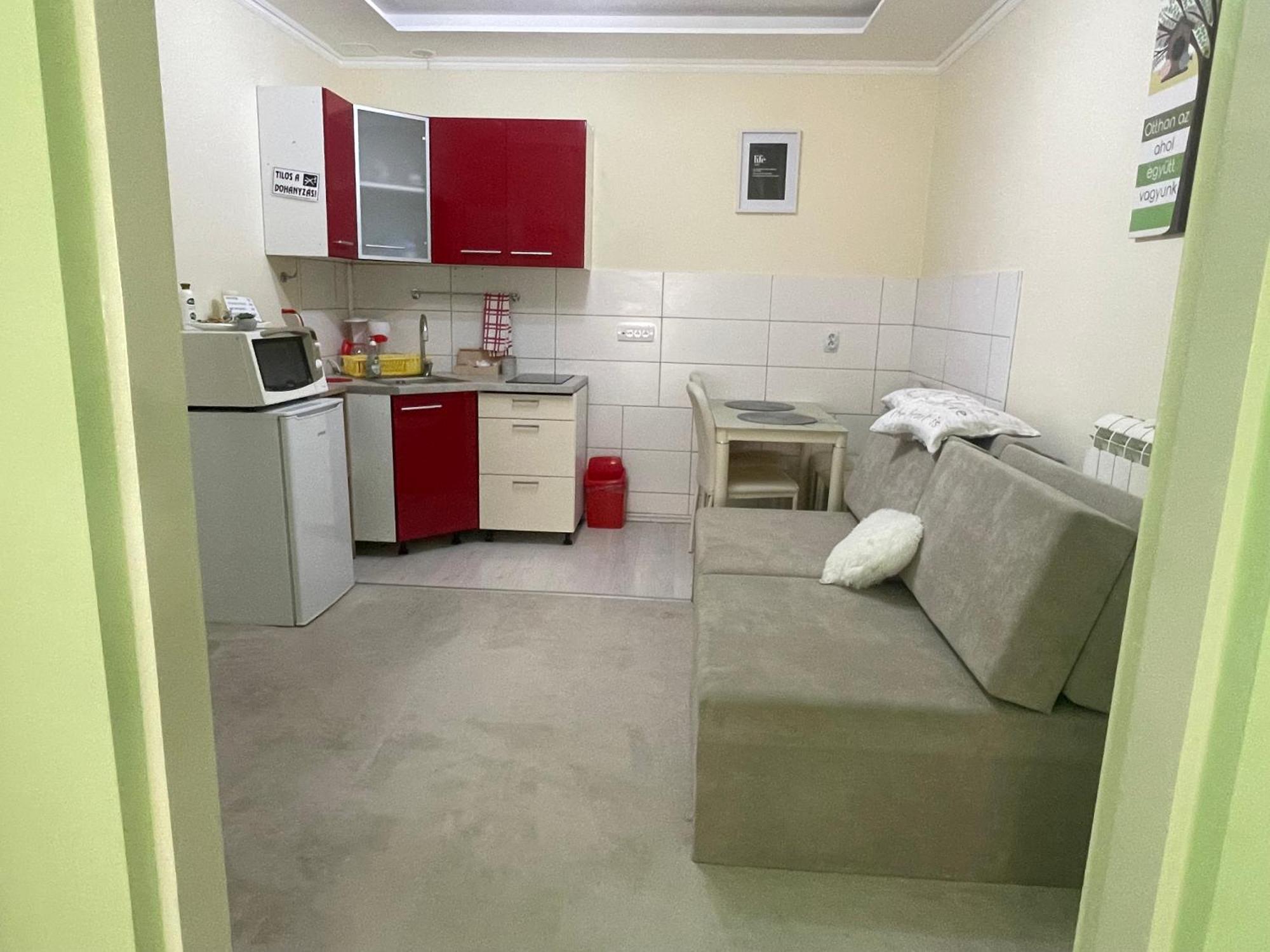 Belien Apartman Mako Bagian luar foto