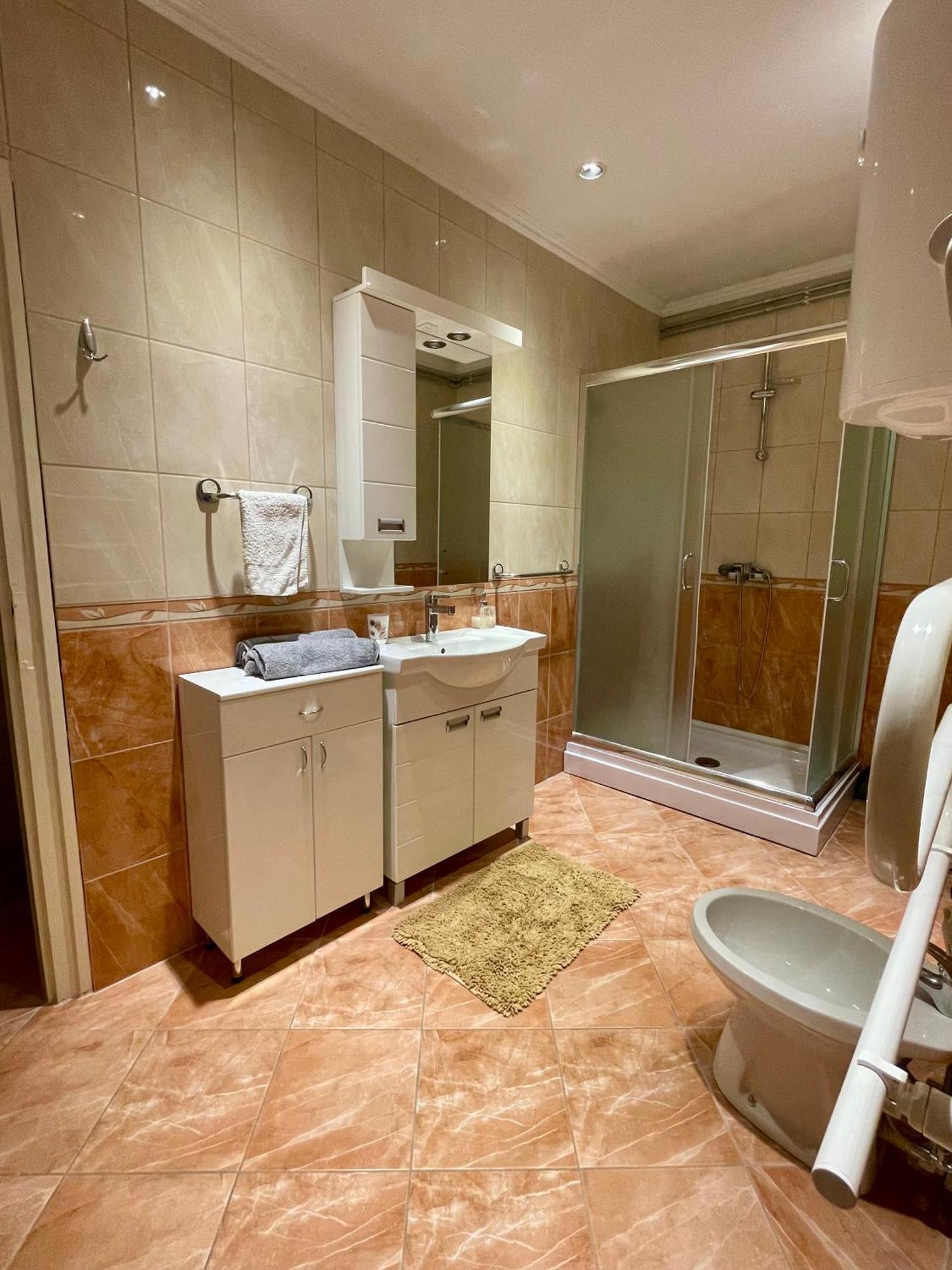 Belien Apartman Mako Bagian luar foto