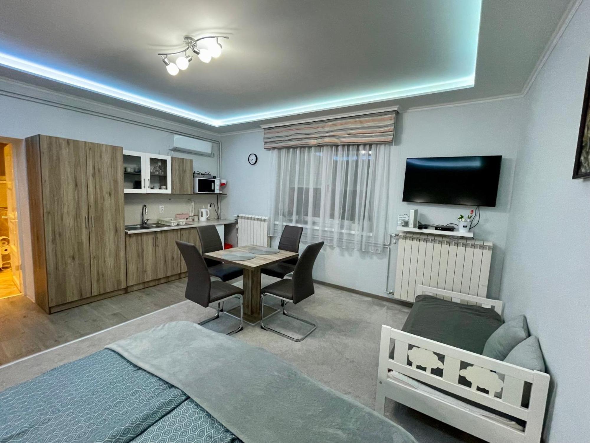Belien Apartman Mako Bagian luar foto
