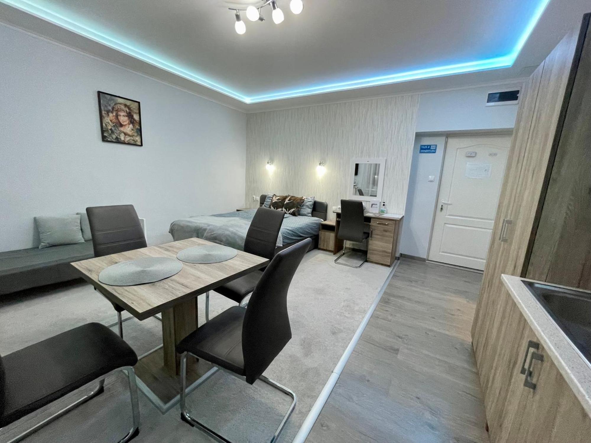 Belien Apartman Mako Bagian luar foto