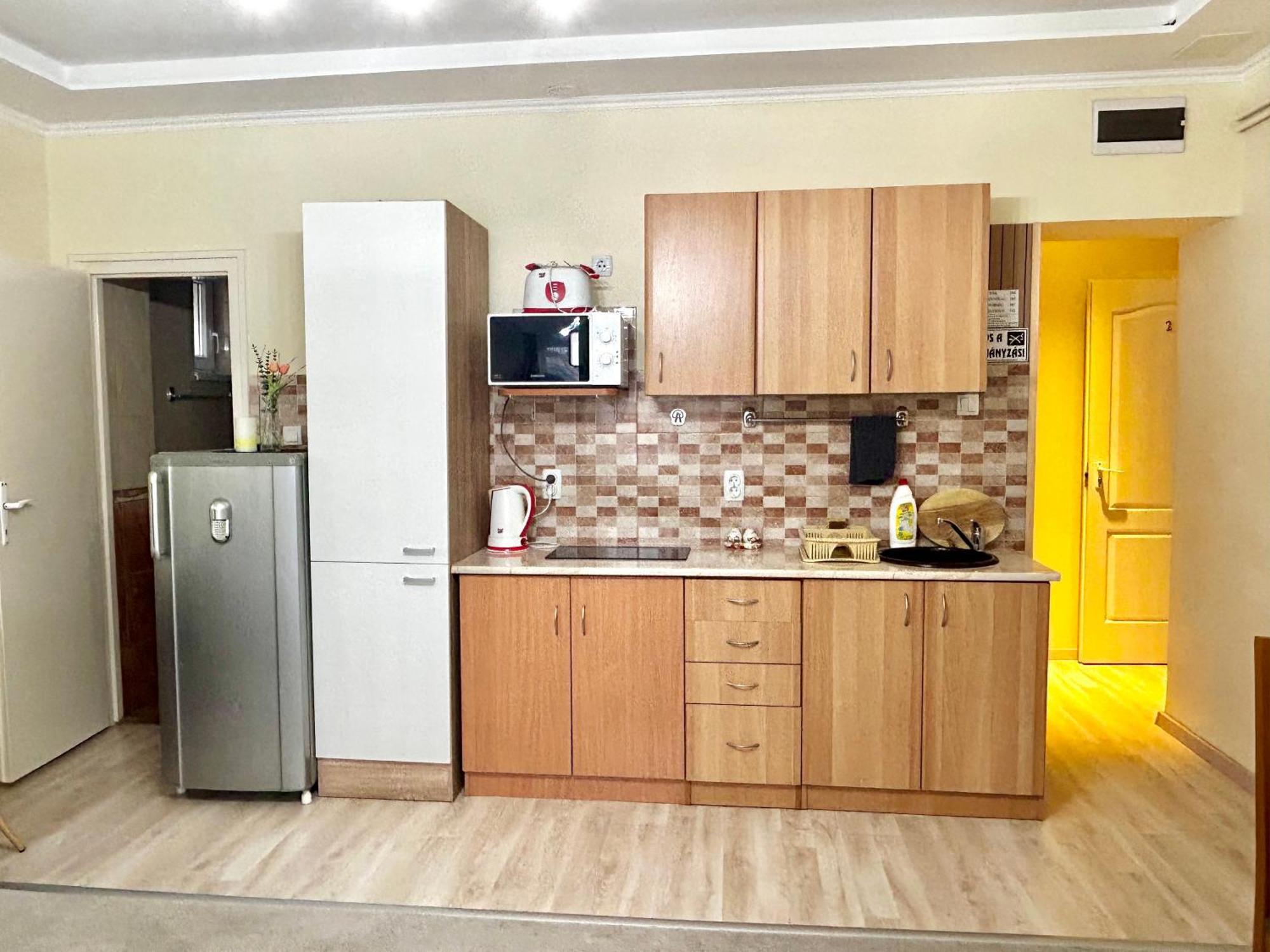 Belien Apartman Mako Bagian luar foto