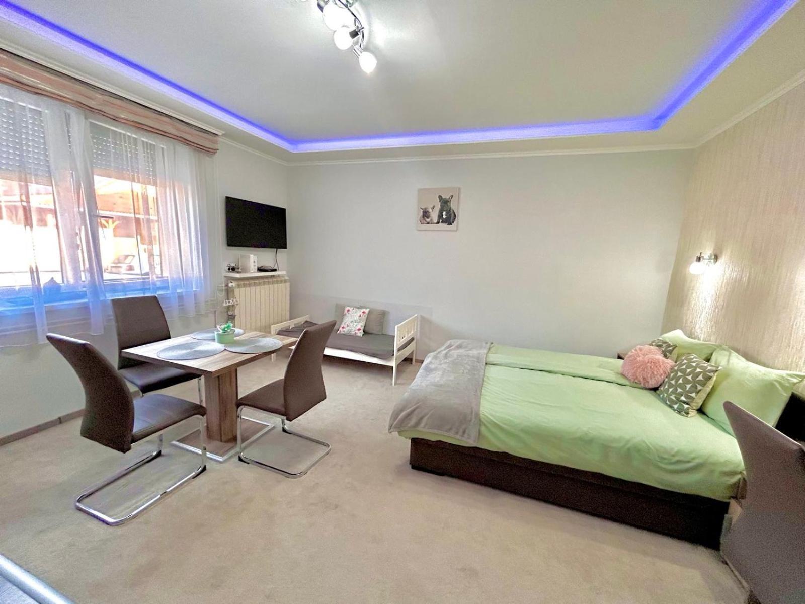 Belien Apartman Mako Bagian luar foto